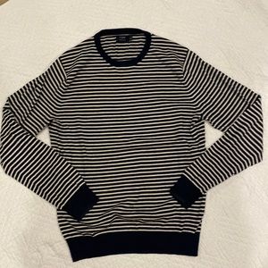 Crewneck navy and white harbor cotton sweater from J Crew